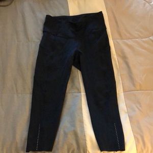 Lululemon Fast and Free (cropped)